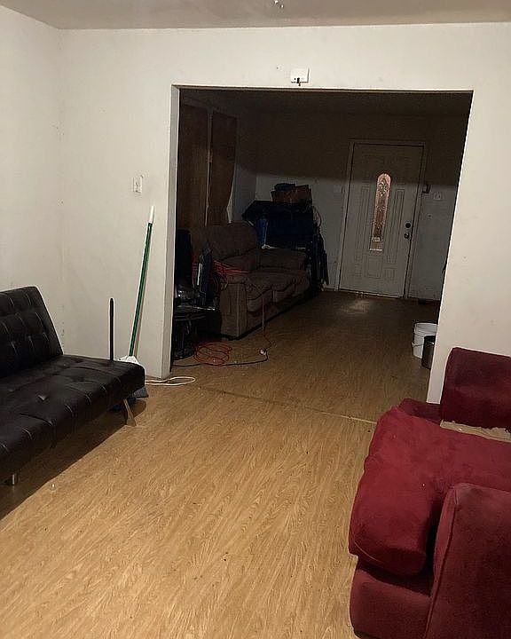 2nd image of 2035 Jake Ln