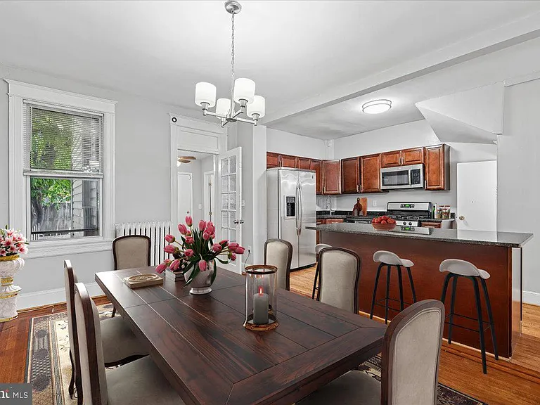4605 Georgia Ave NW — Photo 2