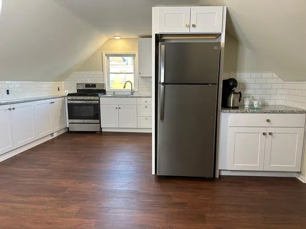 636 Ringwood Ave #3, Wanaque, NJ 07465