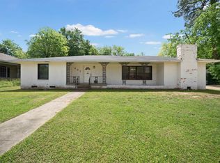 907 Henderson St, Jacksonville, TX 75766