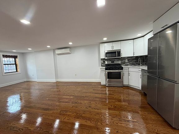 5th image of 1380 Saint Marks Ave