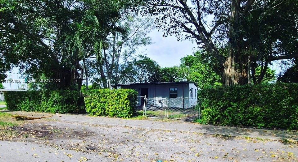 1st image of 16525 NW 22nd Ct