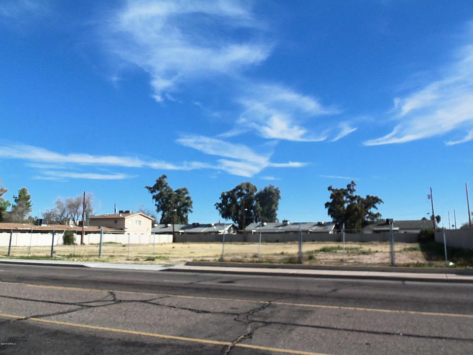 1st image of 413 S Mesa Dr
