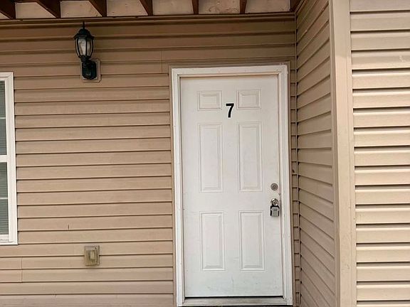 4th image of 1015-1021 S Saint Louis Ave #7