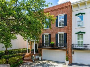 42 Chaucer St, Savannah, GA 31410