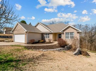 619 Fruit Farm Rd, Hollister, MO 65672