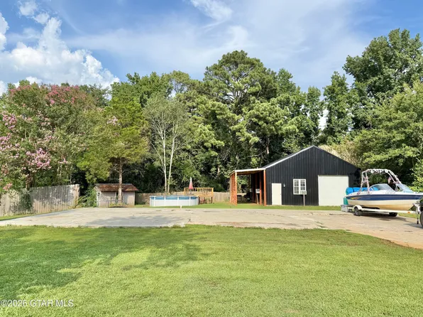 77 Blasingame Dr, Columbus, MS 39702