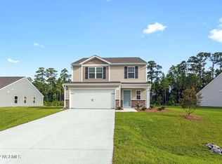 643 Poppleton Dr, Hampstead, NC 28443