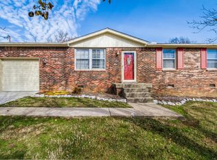 109 S Valley Rd, Hendersonville, TN 37075