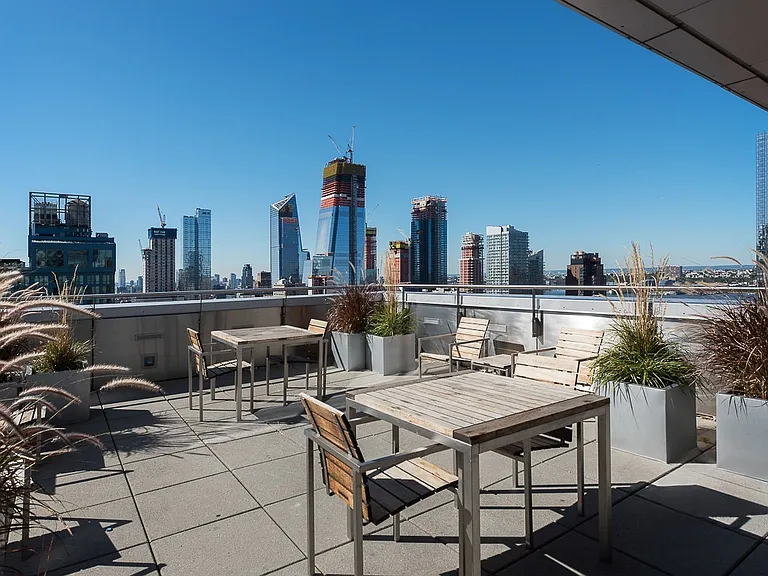 350 W 42nd St #45A — Photo 14