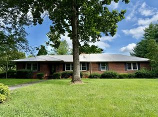 401 E Petty Ln, Winchester, TN 37398