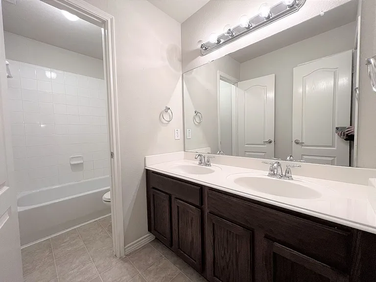 1149 King George Ln — Photo 16