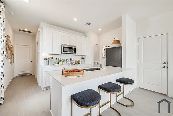 6801 Violet Clover Ave — Photo 14
