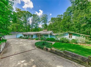 12432 Woodin Rd, Chardon, OH 44024