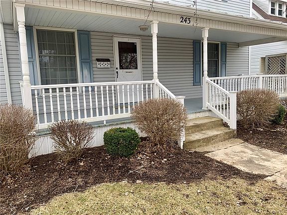 3rd image of 243 Sater St