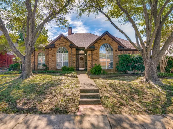 1514 Battlefield Dr, Rowlett, TX 75089