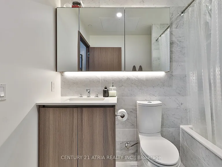 19 Bathurst St #3715 — Photo 14