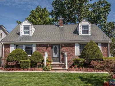 213 Monmouth Ave, New Milford, NJ, 07646