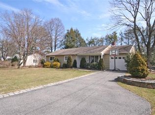 186 Schrade Rd, Briarcliff Manor, NY 10510