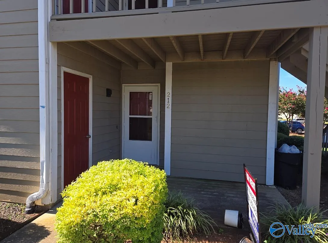 2 bed, 2.0 bath, 1060 sqft, $1,150 — Photo 2