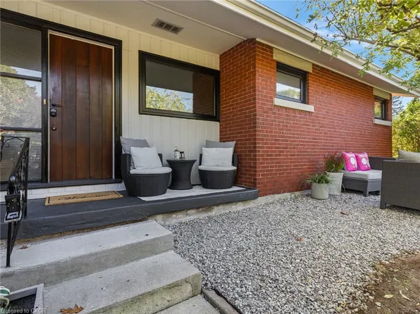 119 Gladstone Ave, Cambridge, ON N1S 1L4