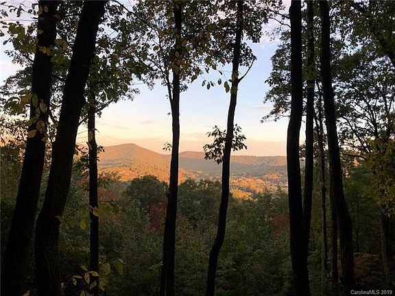 3rd image of 290 Secluded Hills Ln