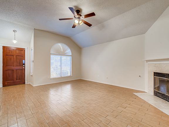 3rd image of 3306 Wilmington Dr