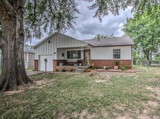 5809 E 18th St, Tulsa, OK 74112