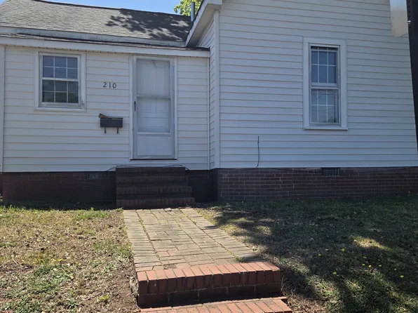 210 W Washington St, Madison, NC 27025