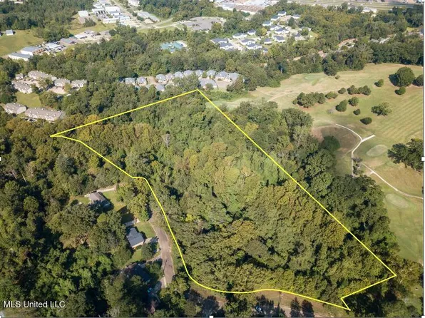 Moonmist Dr, Vicksburg, MS 39180