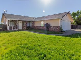 1632 Whistling Dr, Redding, CA 96003