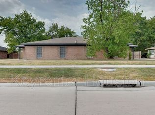 2413 Woodgate St, Houston, TX 77039