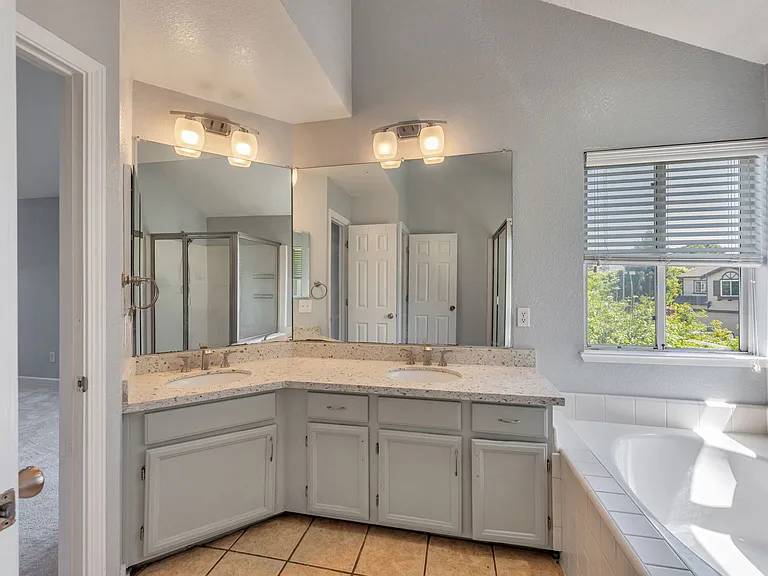33252 Jamie Cir — Photo 38
