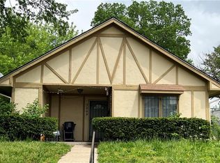 3009 Flora Ave, Kansas City, MO 64109