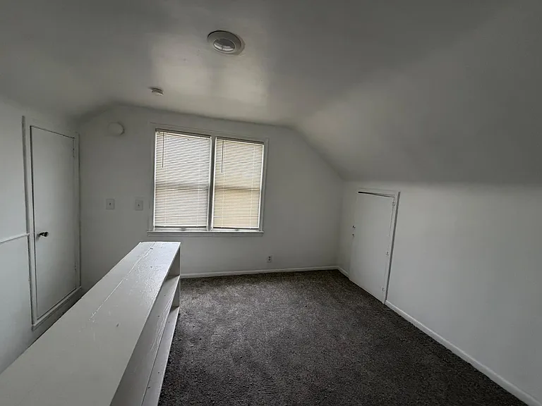 26741 Carlysle St — Photo 6