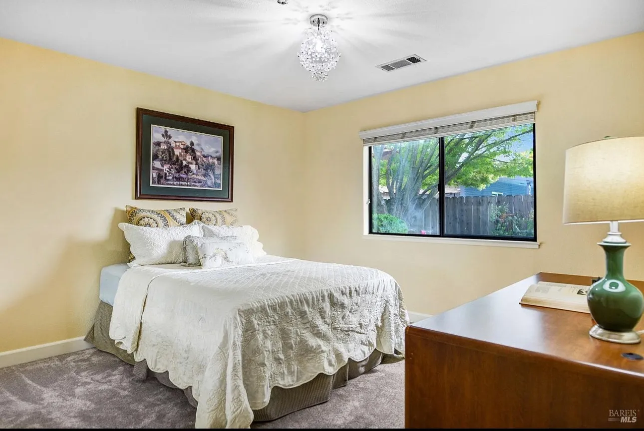 1 bed, 1851 sqft, $1,500 — Photo 4