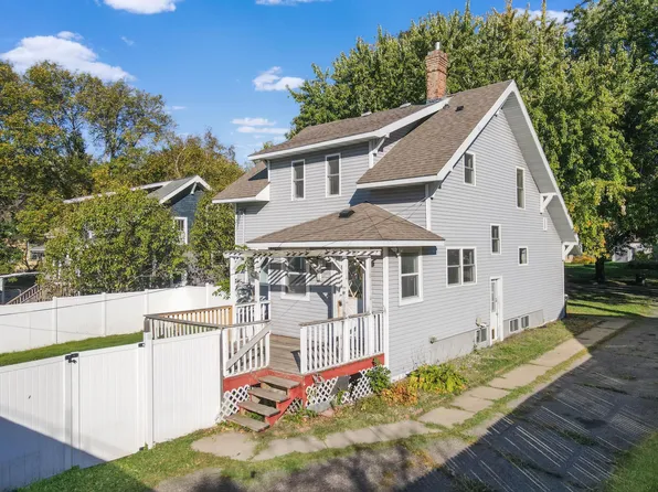 210 2nd Ave SE, Glenwood, MN 56334