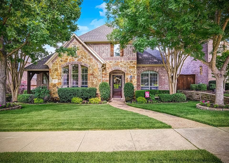 1st image of 803 Stillwater Ct