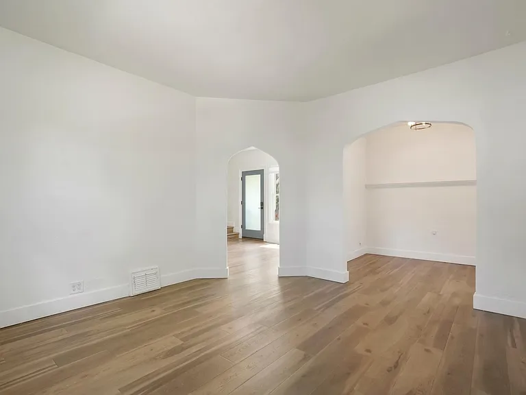 4370 Winona Ct — Photo 10