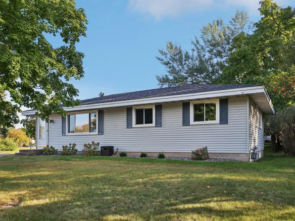 948 Norwood Ave, Anoka, MN 55303