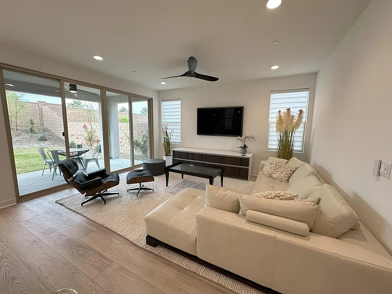 35851 McCarthy St — Photo 5