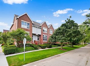 1845 Prairie St, Glenview, IL 60025
