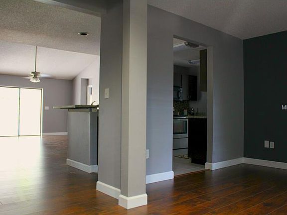 4th image of 905 Sandywood Dr
