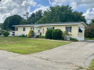 5 Highland Dr, Quinebaug, CT 06262