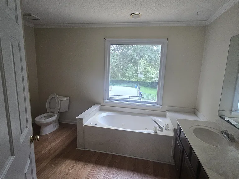 3490 Runnymeade Dr — Photo 18