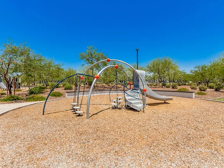4826 E Helena Dr — Photo 37