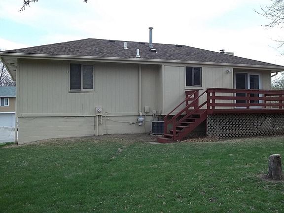 Deck power washed and stained 05/2021