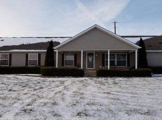 586 Stonetown Rd, Stamping Ground, KY 40379