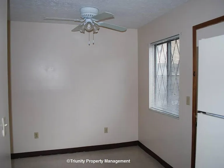 5491-5513 Kenneylane Blvd — Photo 12