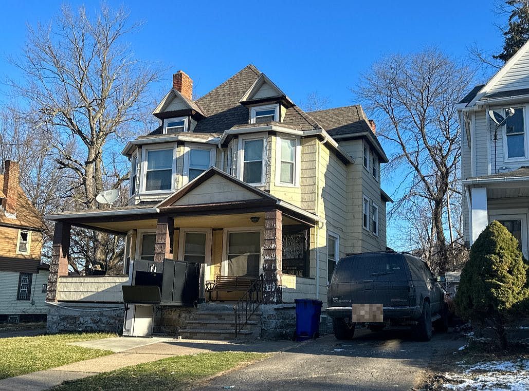 1871 Knowles St, East Cleveland, OH 44112 | Zillow